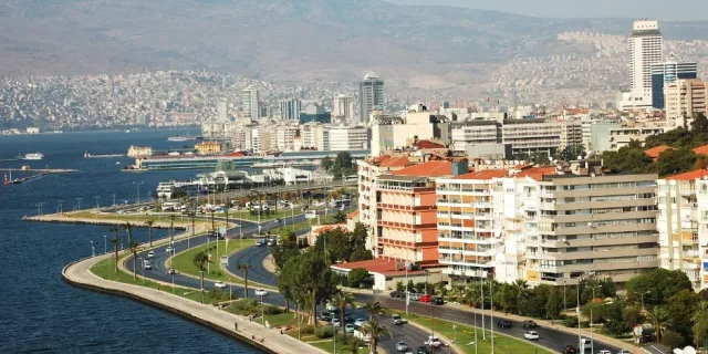 Blogbeitrag: Wie kommt man vom Flughafen Izmir ins Stadtzentrum?